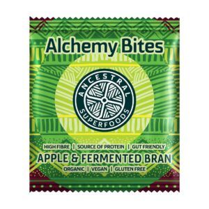 Ballaststoffreicher Bio-Snack mit aktivierten Samen, fermentierten Kleien und getrockneten Früchten.